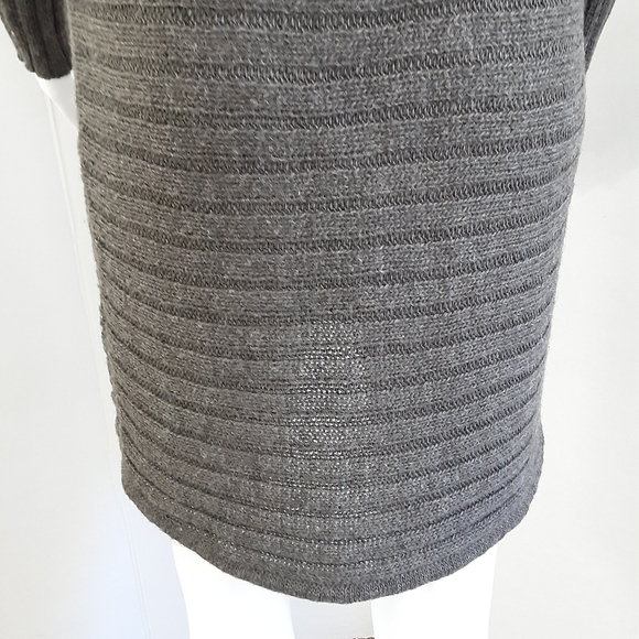 DESIGN HISTOR TEXTURED GRAY COWL NECK HI-LOW SWEATER SZ M - Picture 8 of 10